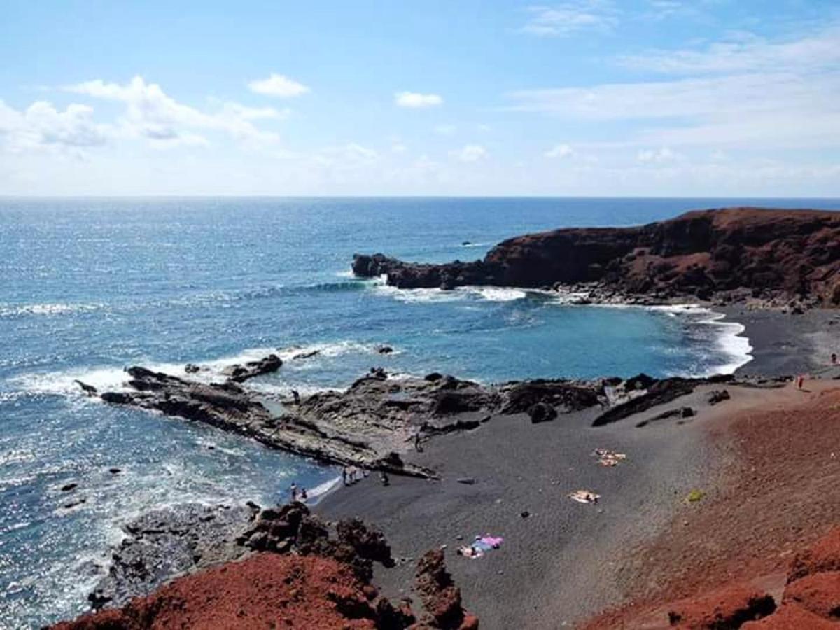 فيلا Cozy House In El Golfo + Terrace المظهر الخارجي الصورة