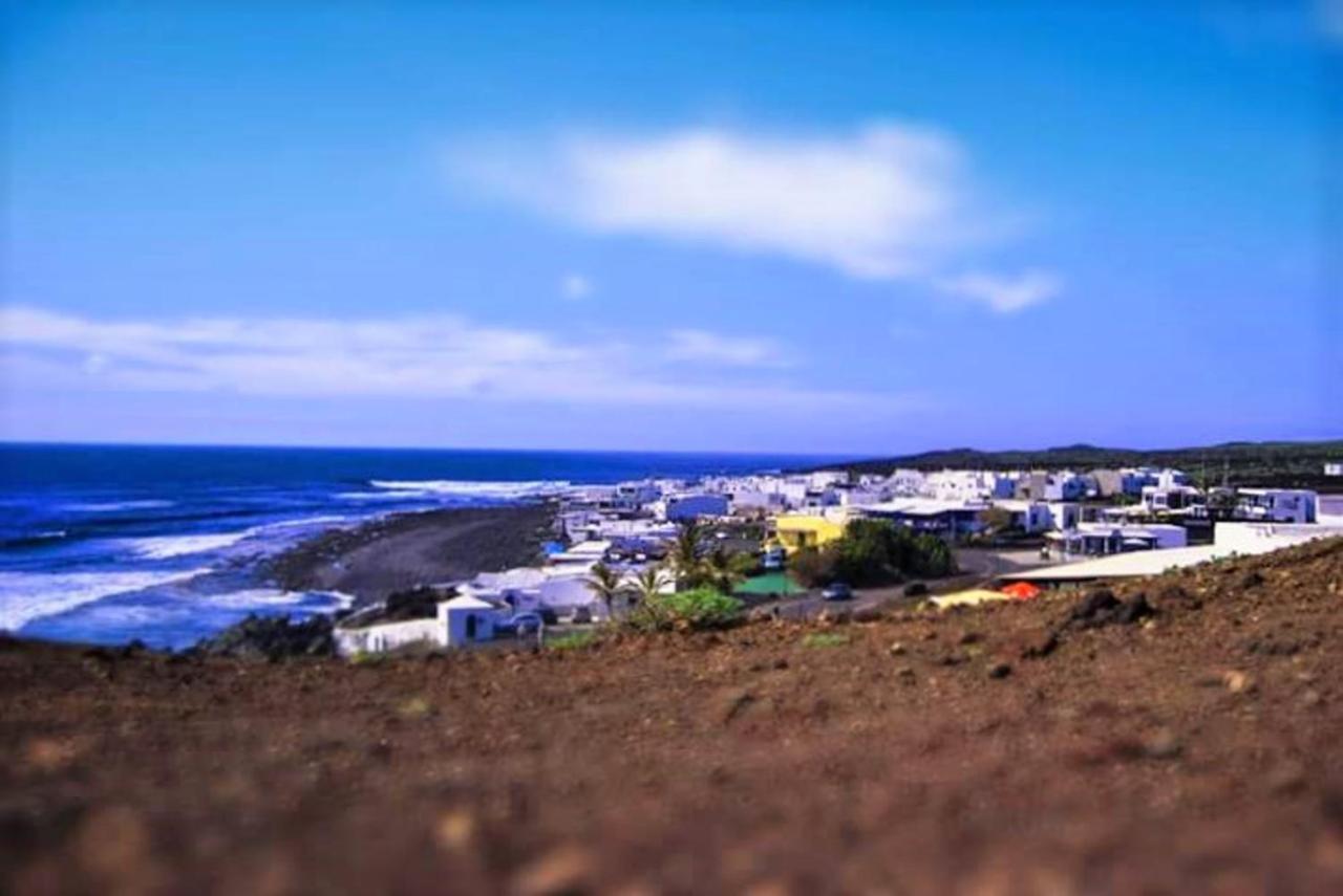 فيلا Cozy House In El Golfo + Terrace المظهر الخارجي الصورة