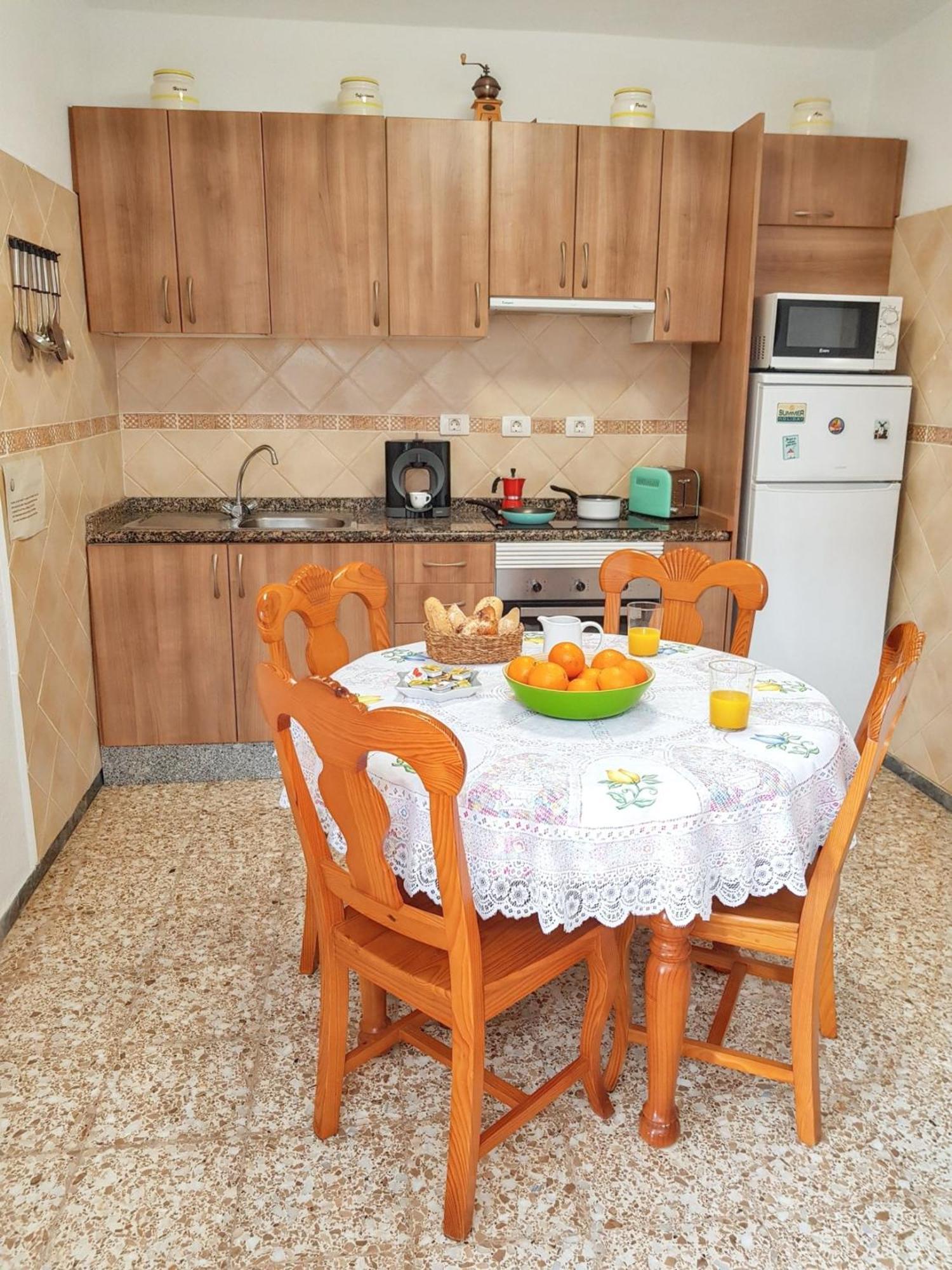 فيلا Cozy House In El Golfo + Terrace المظهر الخارجي الصورة